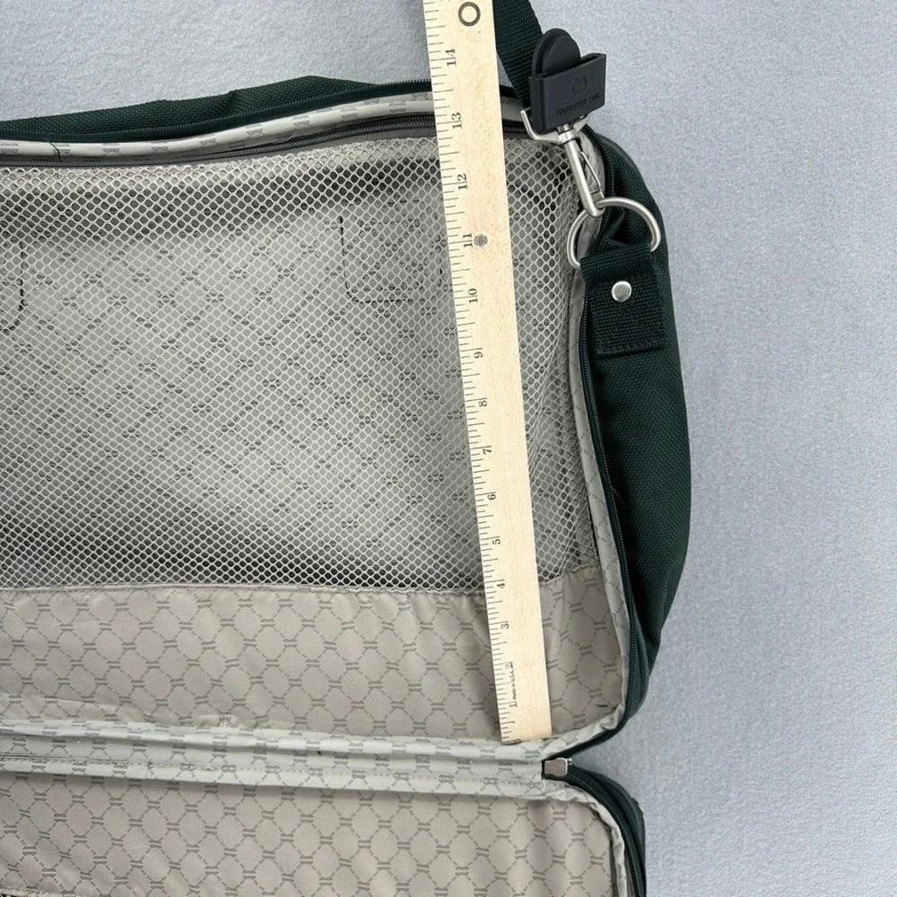 VTG American Tourister Green Canvas Bag Travel Carry On Luggage‎ DEADSTOCK